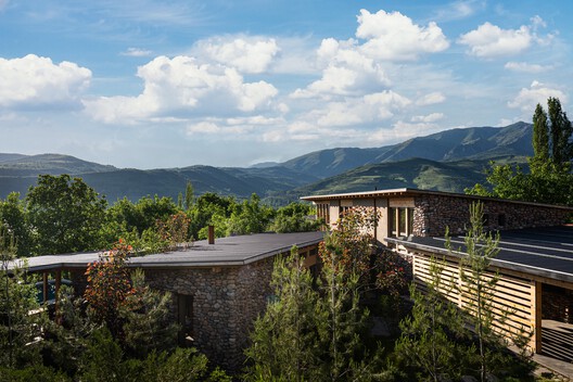 Country House in Boladala Village / ARC Architects Country House in Boladala Village / ARC Architects - Image 2 of 44