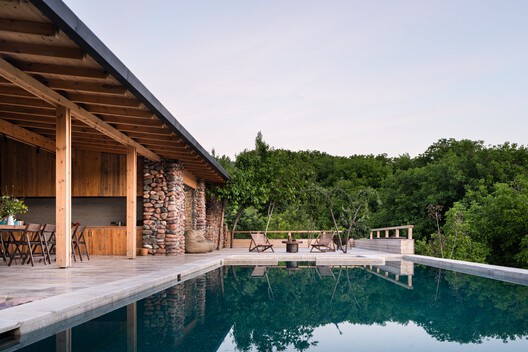 Country House in Boladala Village / ARC Architects Country House in Boladala Village / ARC Architects - Image 10 of 44