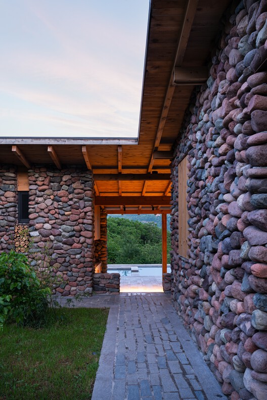 Country House in Boladala Village / ARC Architects Country House in Boladala Village / ARC Architects - Exterior Photography