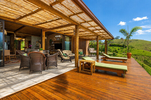 C.E. House / Dall'Ovo Magalhães Arquitetura C.E. House / Dall'Ovo Magalhães Arquitetura - Interior Photography, Wood, Chair, Deck, Beam