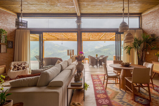 C.E. House / Dall'Ovo Magalhães Arquitetura C.E. House / Dall'Ovo Magalhães Arquitetura - Interior Photography, Living Room, Wood, Chair, Beam