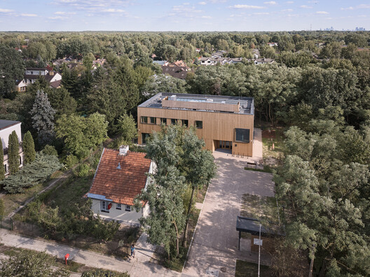 Public Library in Choszczówka / Ambient - Exterior Photography