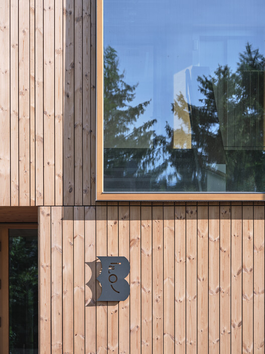 Public Library in Choszczówka / Ambient - Exterior Photography, Wood