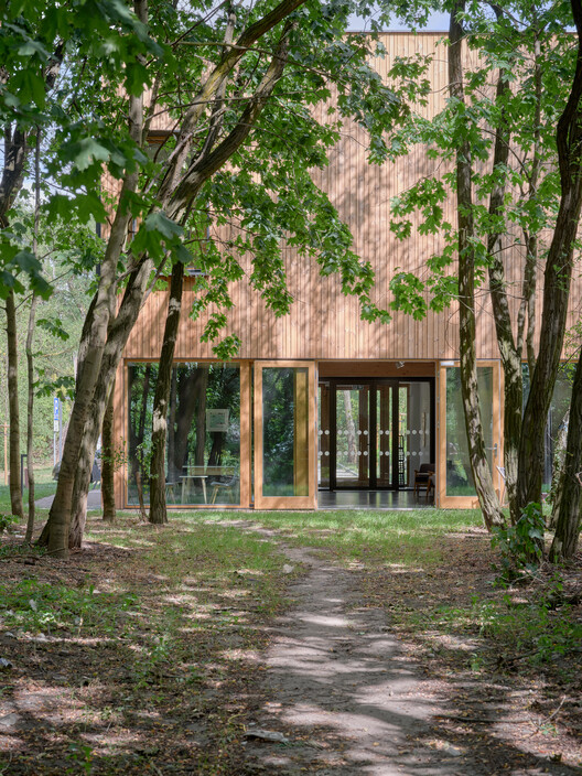 Public Library in Choszczówka / Ambient - Exterior Photography, Wood