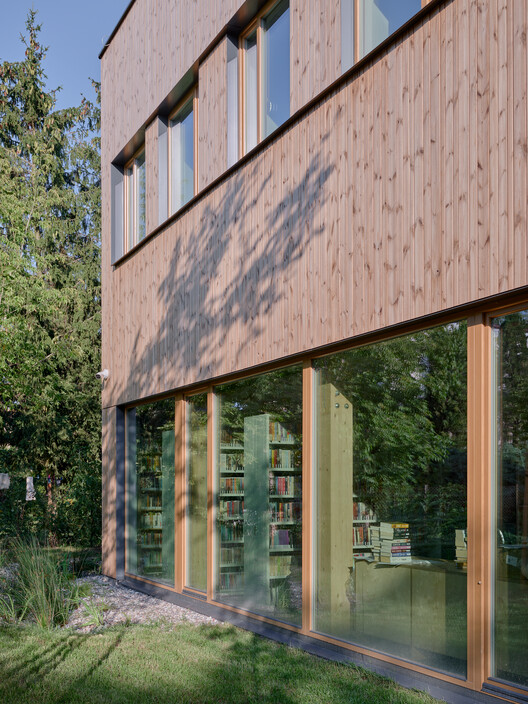 Public Library in Choszczówka / Ambient - Exterior Photography, Wood