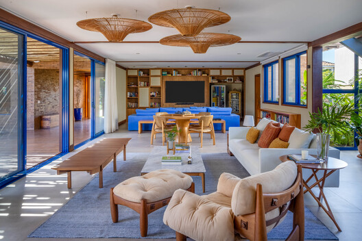 MFA House / Simone Jazbik Arquitetura MFA House / Simone Jazbik Arquitetura - Interior Photography, Living Room, Wood, Chair