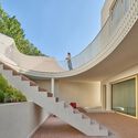 La Casa Galería / Maden Architects - Fotografía exterior, Barandas