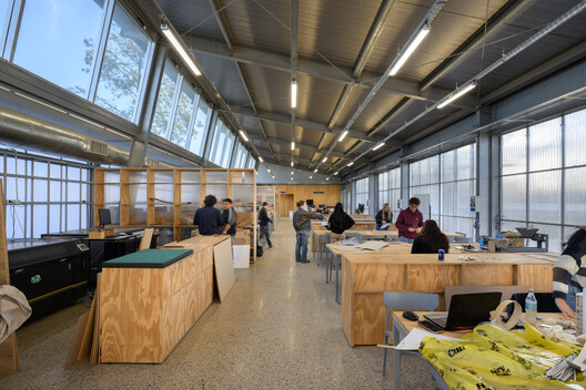 HUB UCC. Universidad Católica de Córdoba Innovation Space / BLT Arquitectos HUB UCC. Universidad Católica de Córdoba Innovation Space / BLT Arquitectos - Interior Photography, Kitchen