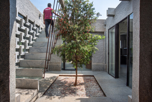 OH HO Residence / Play Architecture - Exterior Photography, Concrete
