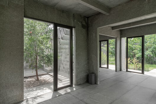OH HO Residence / Play Architecture - Interior Photography, Concrete