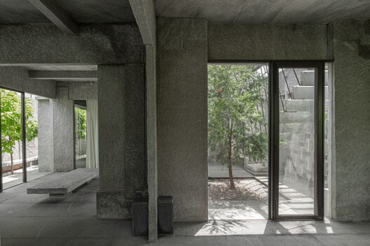 OH HO Residence / Play Architecture - Interior Photography, Concrete, Column