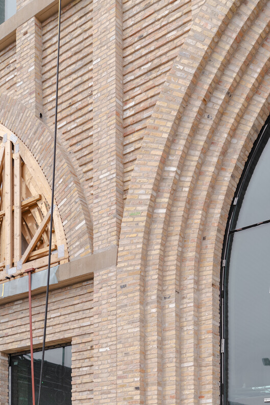 Reused Brick and Timber Shape Reiulf Ramstad Arkitekter's New Railway Station in Sweden Reused Brick and Timber Shape Reiulf Ramstad Arkitekter's New Railway Station in Sweden - Image 3 of 20