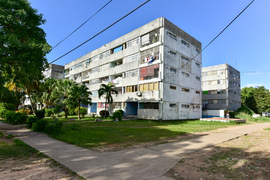 Radically Collective: The Legacy of Cuba's Microbrigadas Housing Program - Image 4 of 5