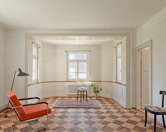 Bramberg Residence Renovation / Gut Deubelbeiss Nill Architekten - Interior Photography, Wood, Door, Chair