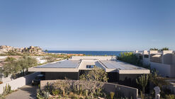 Casa Loto / Ezequiel Farca Studio