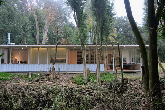 Studio House / Estudio Dupuy Studio House / Estudio Dupuy - Image 3 of 23