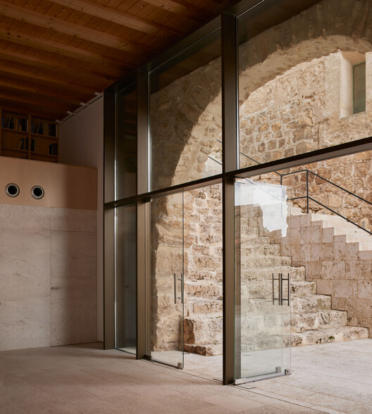 Rehabilitation of the Orrios Exchange building / Oscar Escuder Arquitectura Rehabilitation of the Orrios Exchange building / Oscar Escuder Arquitectura - Image 7 of 28