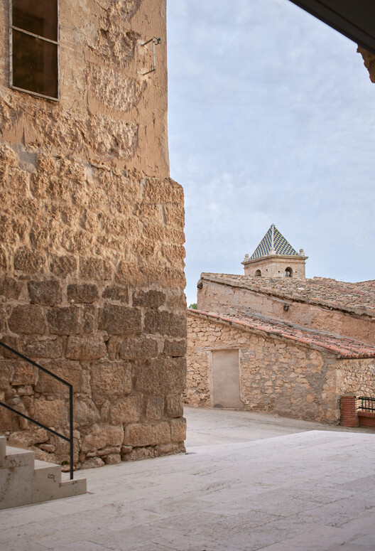 Rehabilitation of the Orrios Exchange building / Oscar Escuder Arquitectura Rehabilitation of the Orrios Exchange building / Oscar Escuder Arquitectura - Exterior Photography, Brick