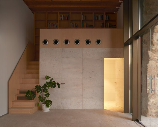 Rehabilitation of the Orrios Exchange building / Oscar Escuder Arquitectura Rehabilitation of the Orrios Exchange building / Oscar Escuder Arquitectura - Interior Photography, Wood, Lighting, Glass