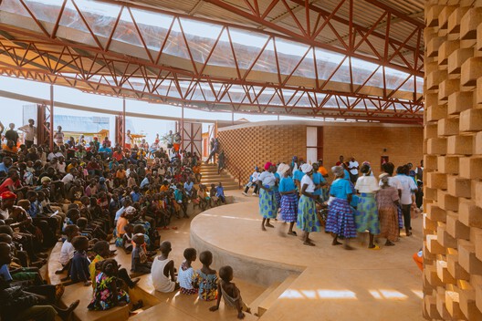 Bidi Bidi Performing Arts Centre / To​.org + Hassell + Localworks + Arup - Interior Photography