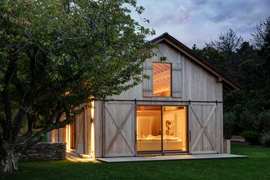 Casa High Bluff / Mapos Casa High Bluff / Mapos - Fotografía exterior, Madera, Puerta