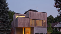 House of Monitors / Williamson Williamson