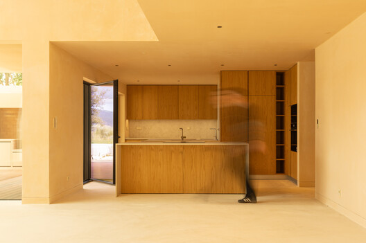 Tróia 37 House / Fragmentos Tróia 37 House / Fragmentos - Interior Photography, Wood, Door