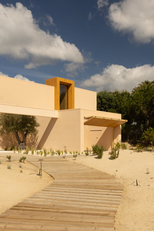 Tróia 37 House / Fragmentos Tróia 37 House / Fragmentos - Exterior Photography