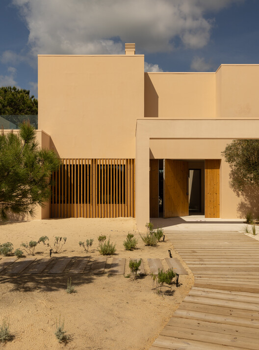 Tróia 37 House / Fragmentos Tróia 37 House / Fragmentos - Exterior Photography