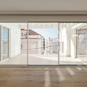 Junqueira 307 Apartments  / Fragmentos - Interior Photography, Renovation, Door, Balcony