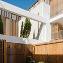 Junqueira 307 Apartments  / Fragmentos - Renovation
