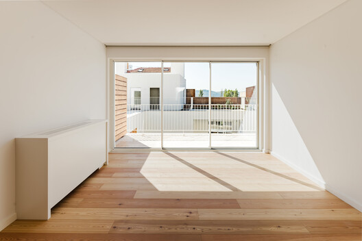 Junqueira 307 Apartments / Fragmentos Junqueira 307 Apartments / Fragmentos - Interior Photography, Wood