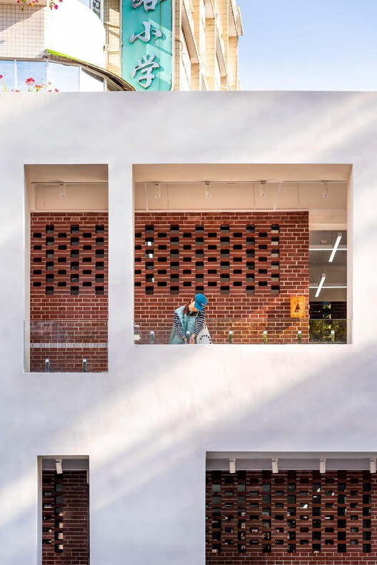 Ultra-small Infrastructure Buildings / NODE Achitecture & Urbanism - Interior Photography