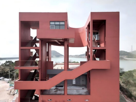 Ultra-small Infrastructure Buildings / NODE Achitecture & Urbanism - Image 5 of 46