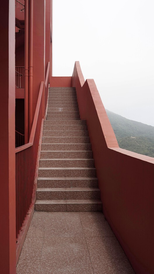 Ultra-small Infrastructure Buildings / NODE Achitecture & Urbanism - Image 36 of 46