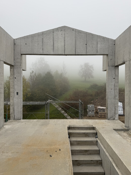 House on Concrete Walls / dolmus Architekten House on Concrete Walls / dolmus Architekten - Image 5 of 29