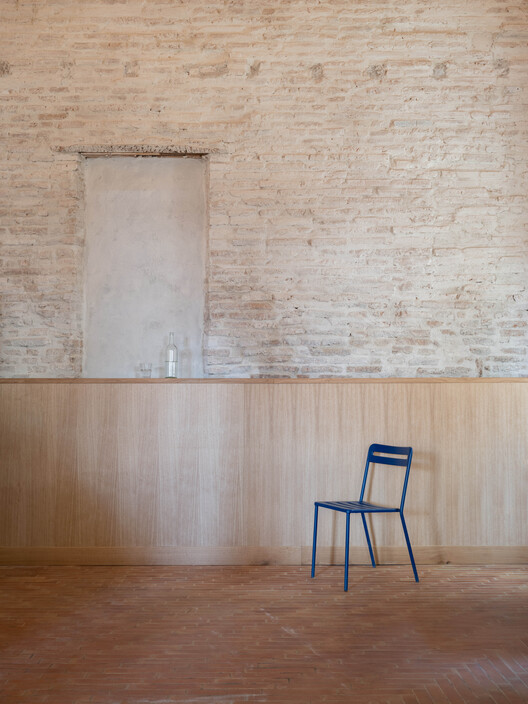 Renovation of a Lock Keeper's house / Atelier APA - Interior Photography, Wood, Brick