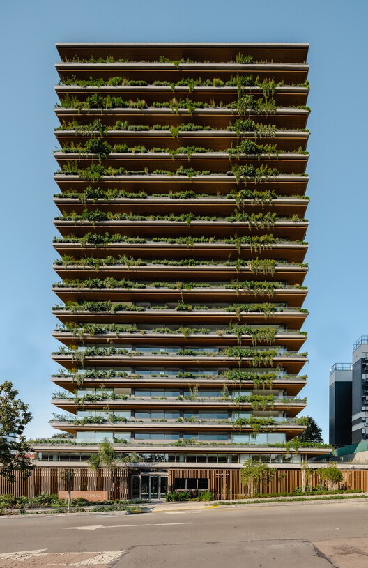 Tomaz Building / IDEIA1 - Exterior Photography, Apartments