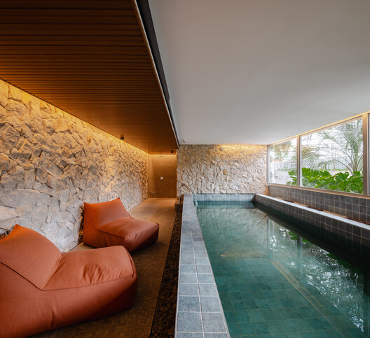 Tomaz Building / IDEIA1 Tomaz Building / IDEIA1 - Interior Photography, Living Room, Wood