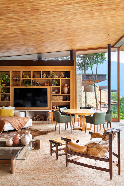 Pedra Azul House / Escala Arquitetura Pedra Azul House / Escala Arquitetura - Interior Photography, Living Room, Wood, Sofa, Table, Chair, Lighting