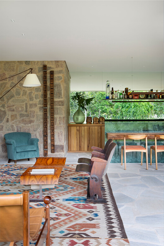 Pedra Azul House / Escala Arquitetura Pedra Azul House / Escala Arquitetura - Interior Photography, Wood, Table, Chair, Lighting