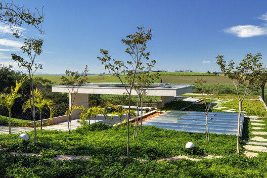 FPW House / Obra Arquitetos FPW House / Obra Arquitetos - Image 1 of 22