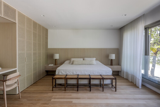 ADS House / VOA Arquitetura ADS House / VOA Arquitetura - Interior Photography, Bedroom, Bed, Wood, Lighting