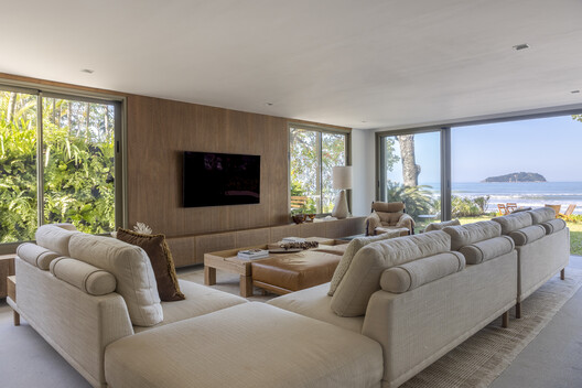 ADS House / VOA Arquitetura ADS House / VOA Arquitetura - Interior Photography, Living Room, Sofa, Coast