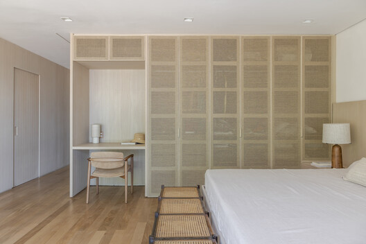 ADS House / VOA Arquitetura ADS House / VOA Arquitetura - Interior Photography, Bed, Bedroom, Wood, Lighting