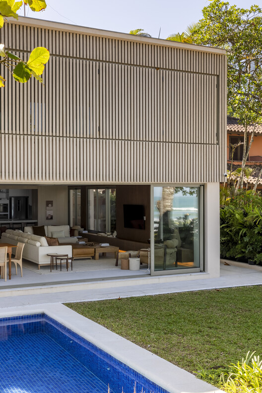 ADS House / VOA Arquitetura ADS House / VOA Arquitetura - Exterior Photography, Balcony, Courtyard