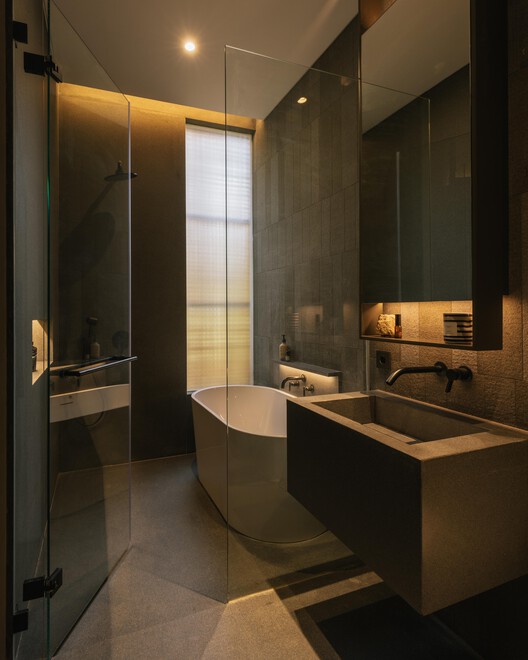 Split Mass Residence / K-Thengono Design Studio Split Mass Residence / K-Thengono Design Studio - Image 19 of 32