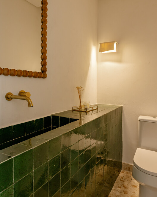 Sergipe Apartment / Terra Arquitetura Sergipe Apartment / Terra Arquitetura - Interior Photography, Bathroom, Sink