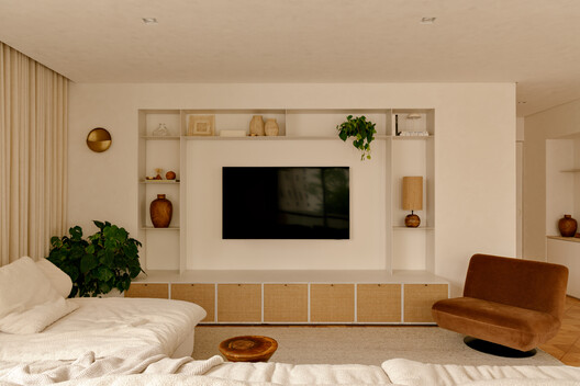 Sergipe Apartment / Terra Arquitetura Sergipe Apartment / Terra Arquitetura - Interior Photography, Bedroom, Wood, Shelving, Lighting