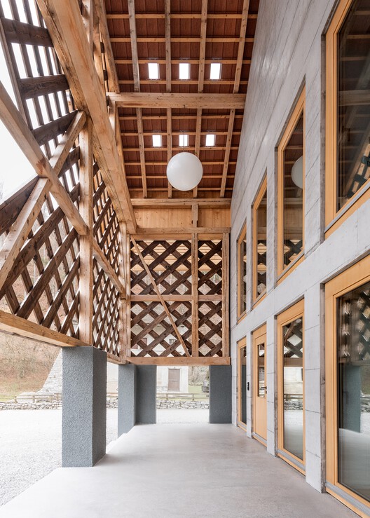 Transformation of a farmhouse in Grandvillard / Bard Yersin Architectes Transformation of a farmhouse in Grandvillard / Bard Yersin Architectes - Interior Photography, Wood